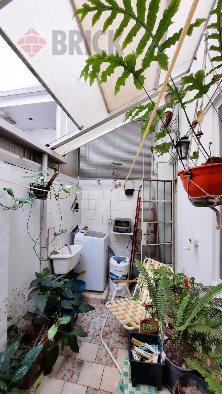 AGUIRRE al 1100 Piso PB 18