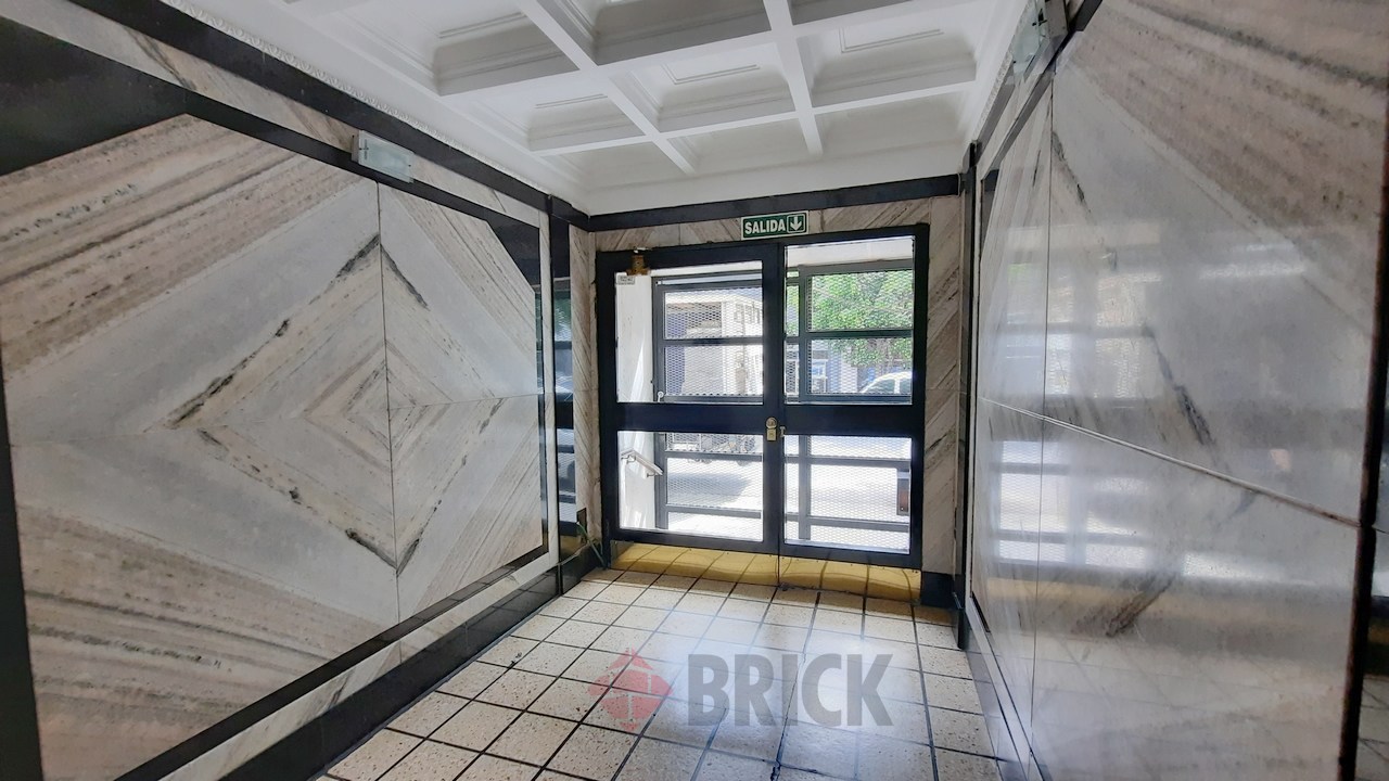 AGUIRRE al 1100 Piso PB 22