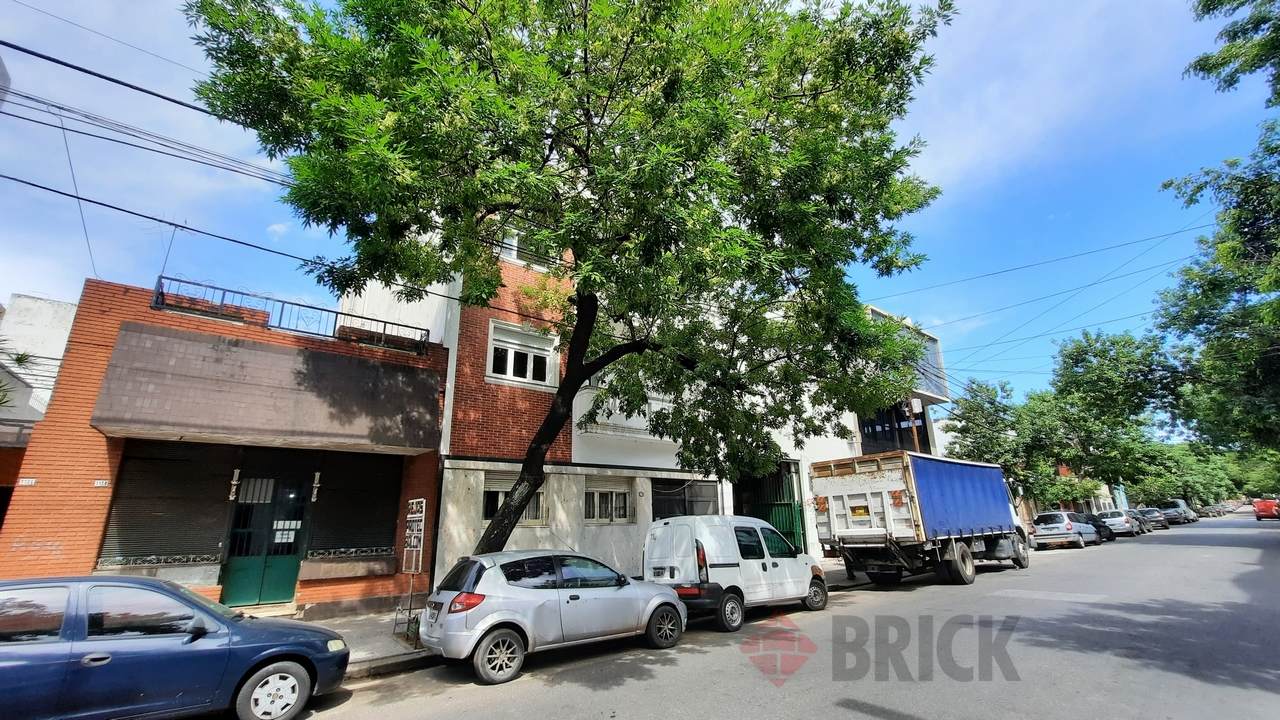 AGUIRRE al 1100 Piso PB 26