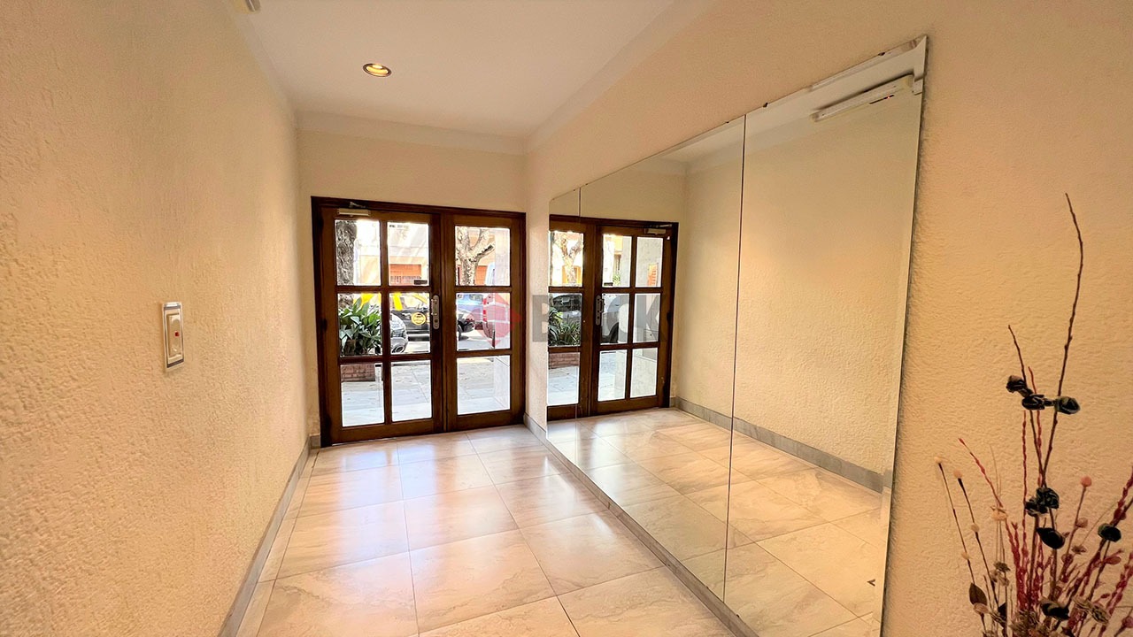 CARACAS al 4600 Piso 1 13