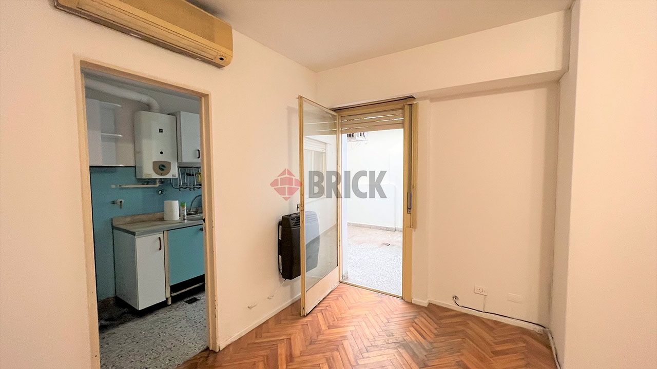 CARACAS al 4600 Piso 1 2