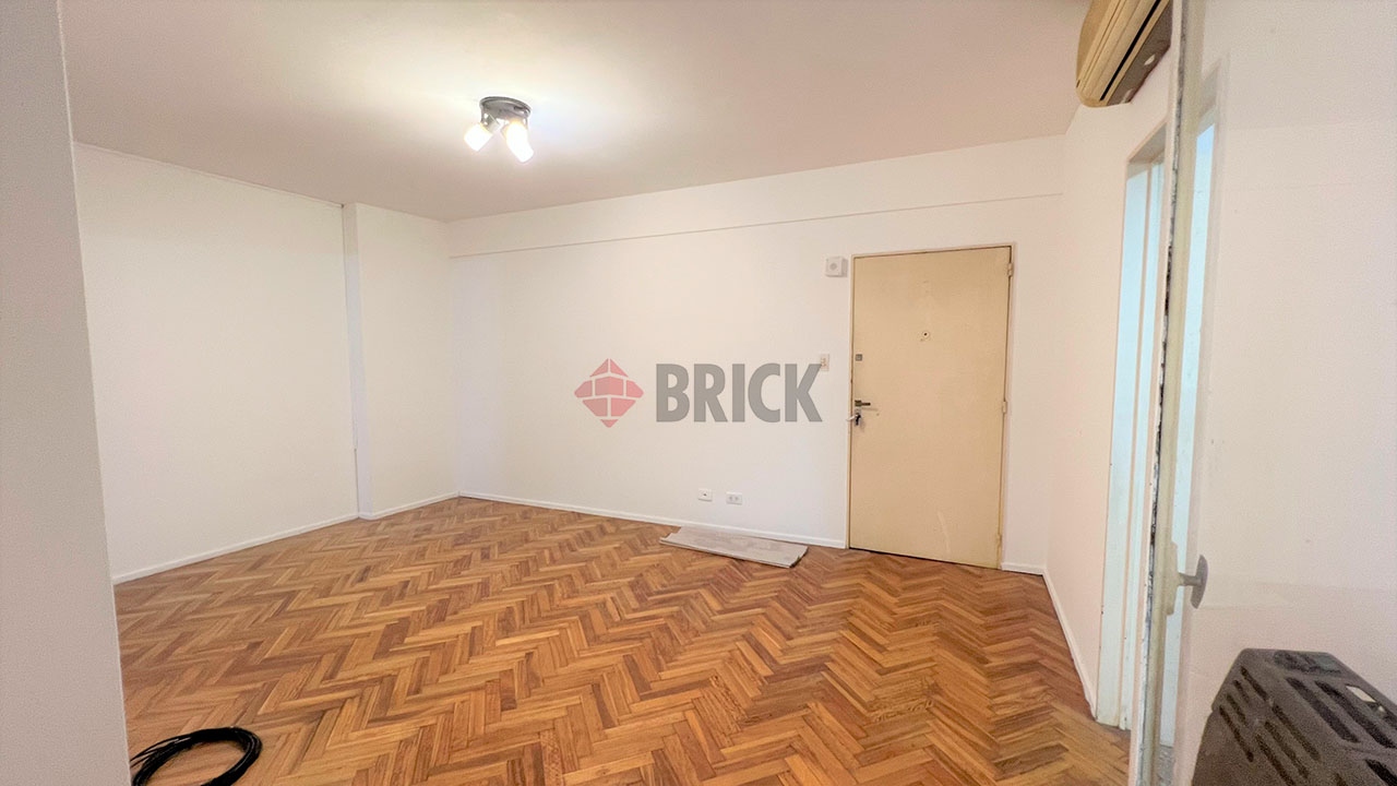 CARACAS al 4600 Piso 1 6