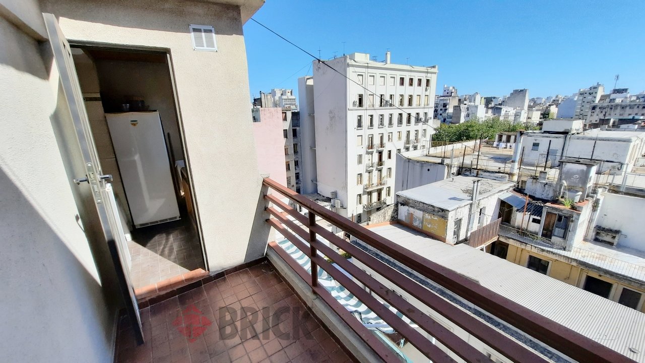 SANTIAGO DEL ESTERO al 600 Piso 7 24