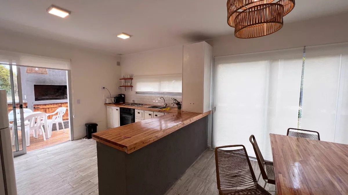 LAS GAVIOTAS (CALLE 30) 9