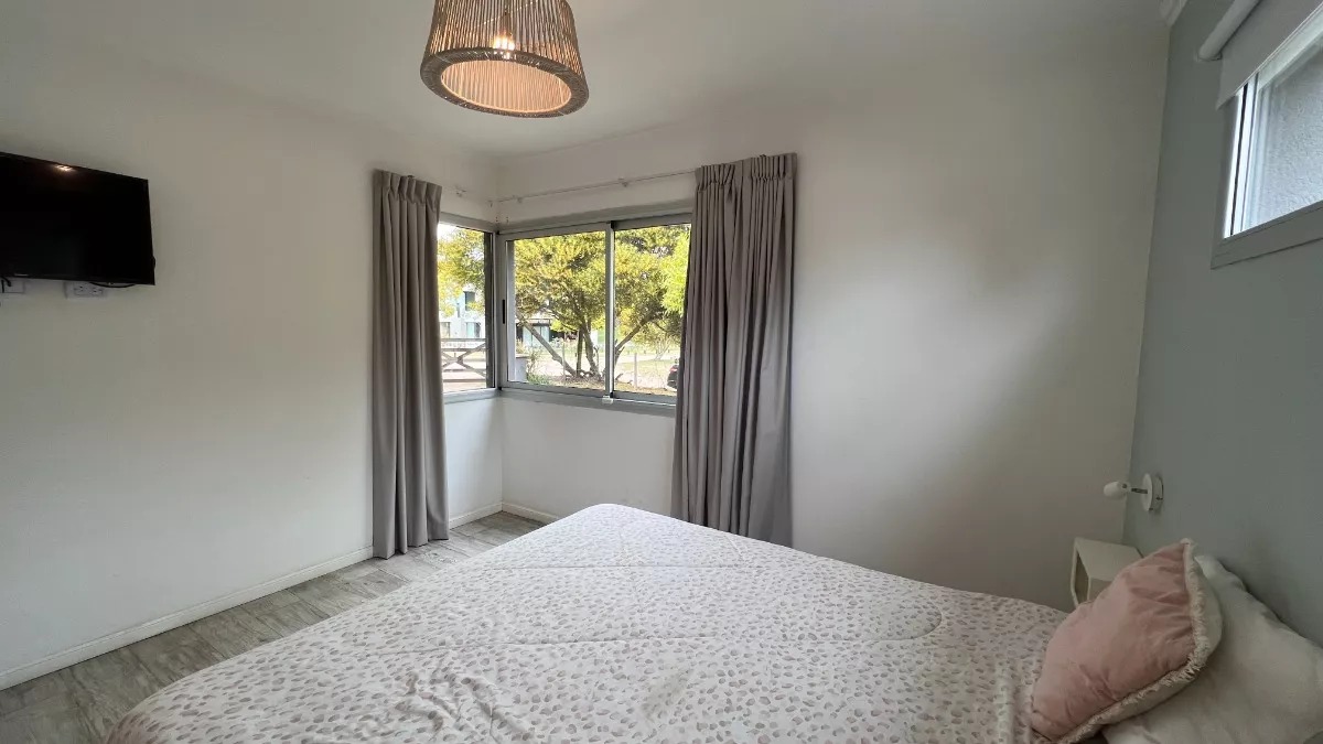 LAS GAVIOTAS (CALLE 30) 14