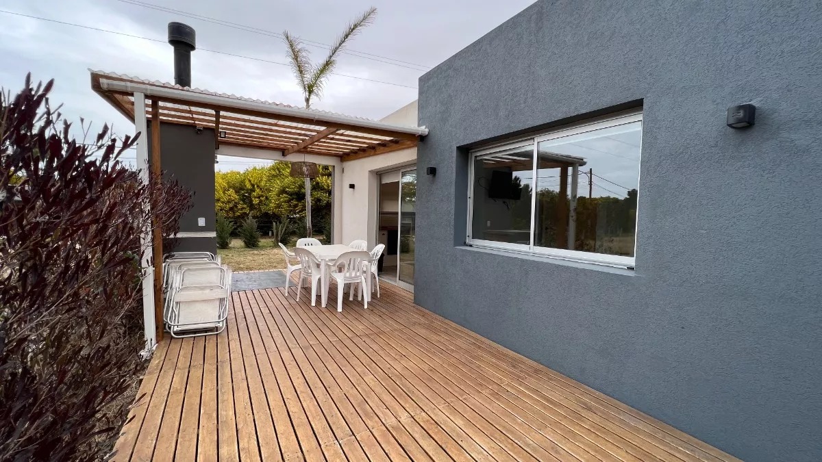 LAS GAVIOTAS (CALLE 30) 20