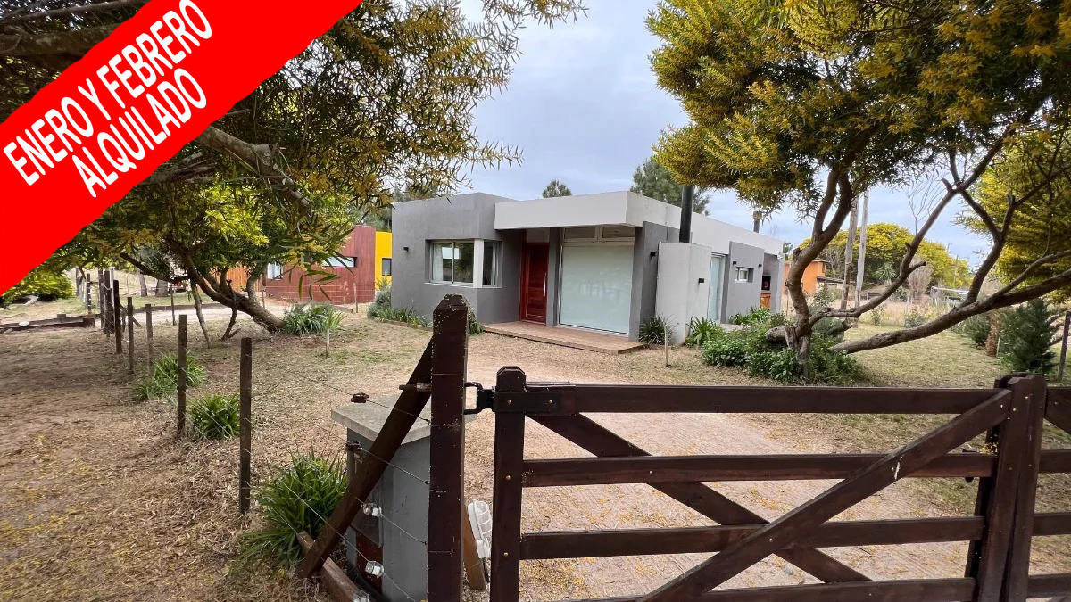 LAS GAVIOTAS (CALLE 30) 1