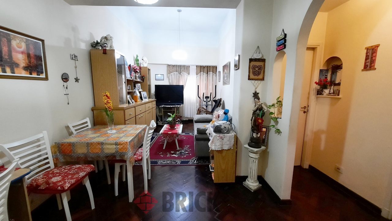 ECUADOR al 1300 Piso PB 1