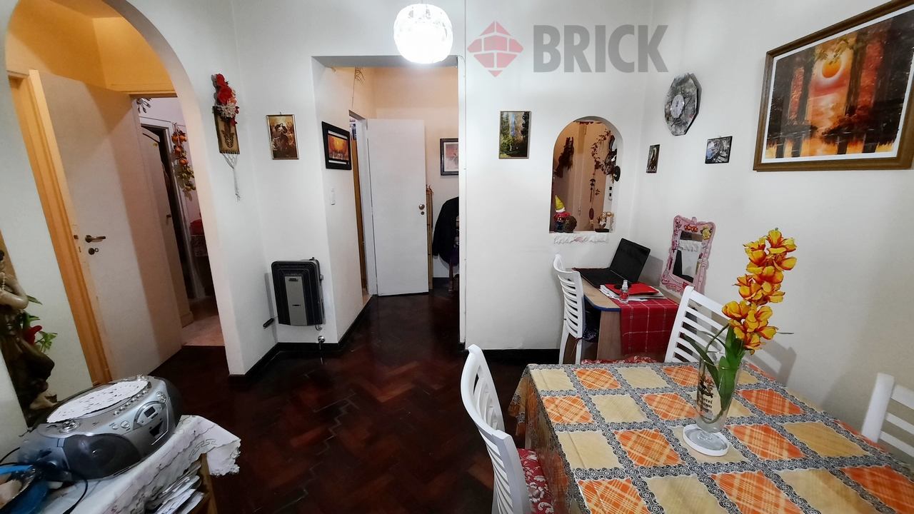 ECUADOR al 1300 Piso PB 4