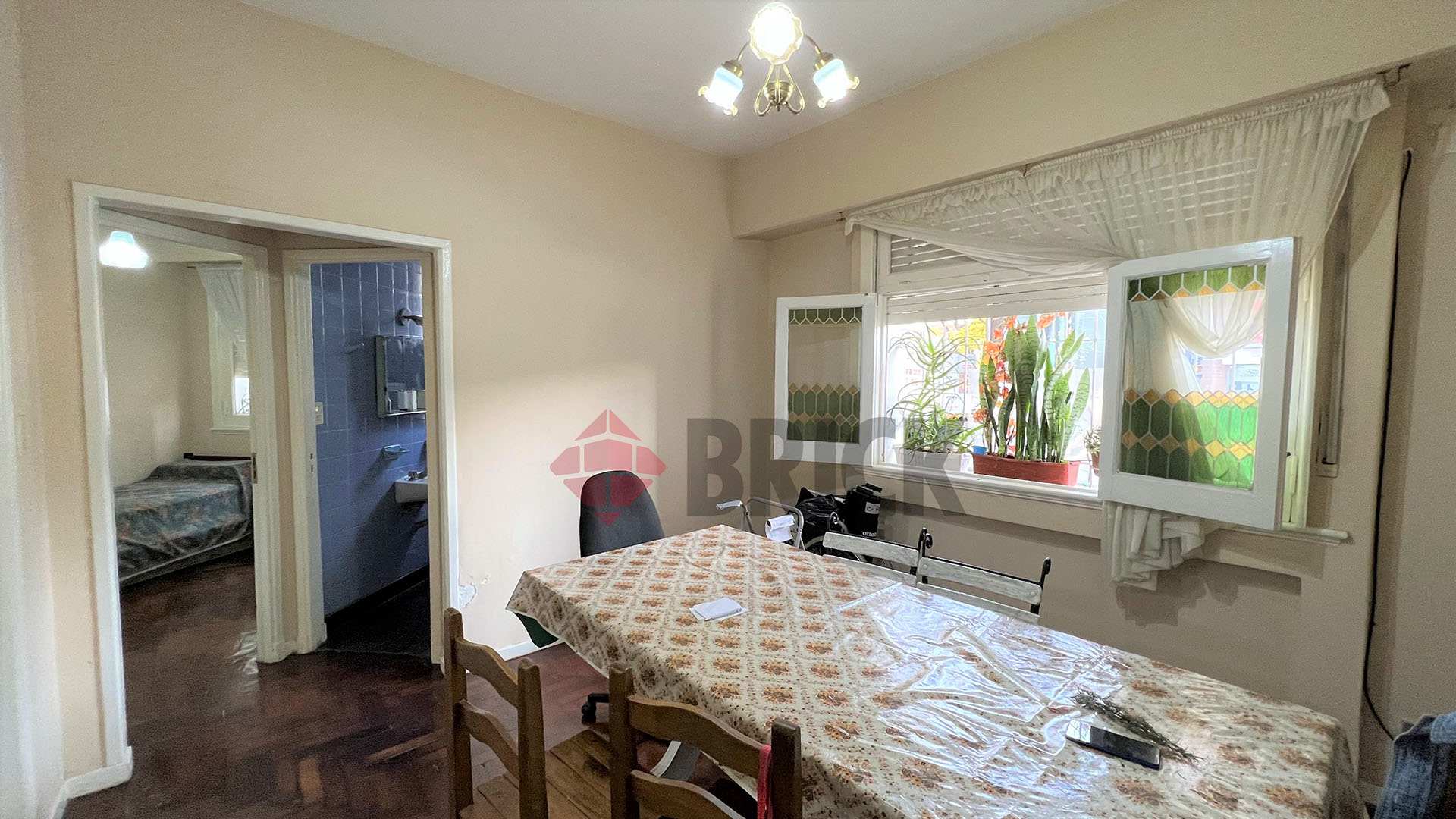 URQUIZA, GRAL. al 1100 Piso PB 2