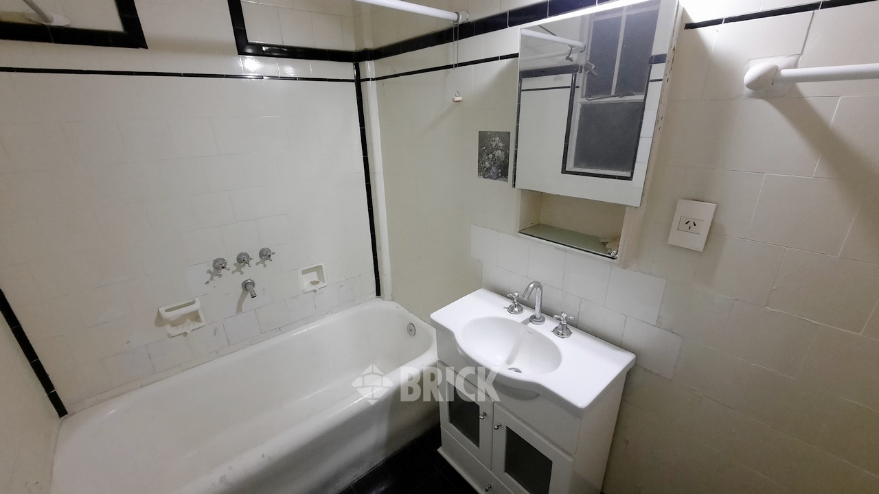 CORDOBA, AV. al 1400 Piso 4 10