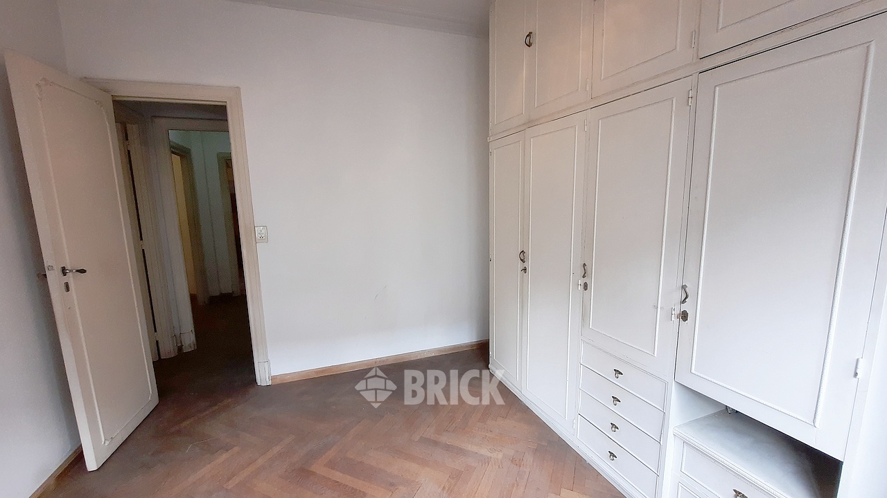 CORDOBA, AV. al 1400 Piso 4 12