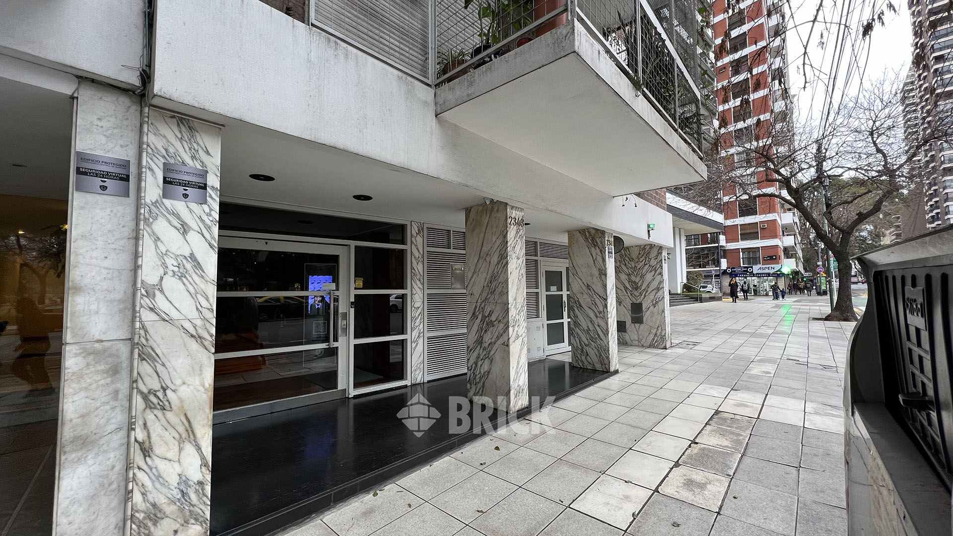 CORONEL DIAZ, AV. al 2300 Piso 8 15