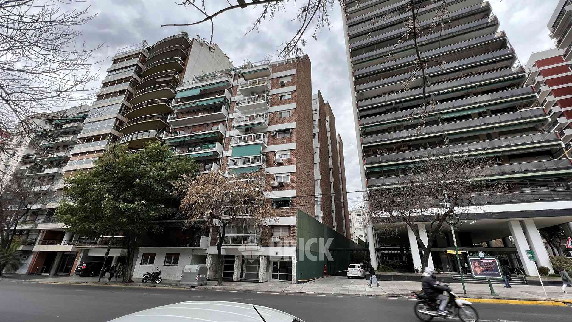 CORONEL DIAZ, AV. al 2300 Piso 8 16