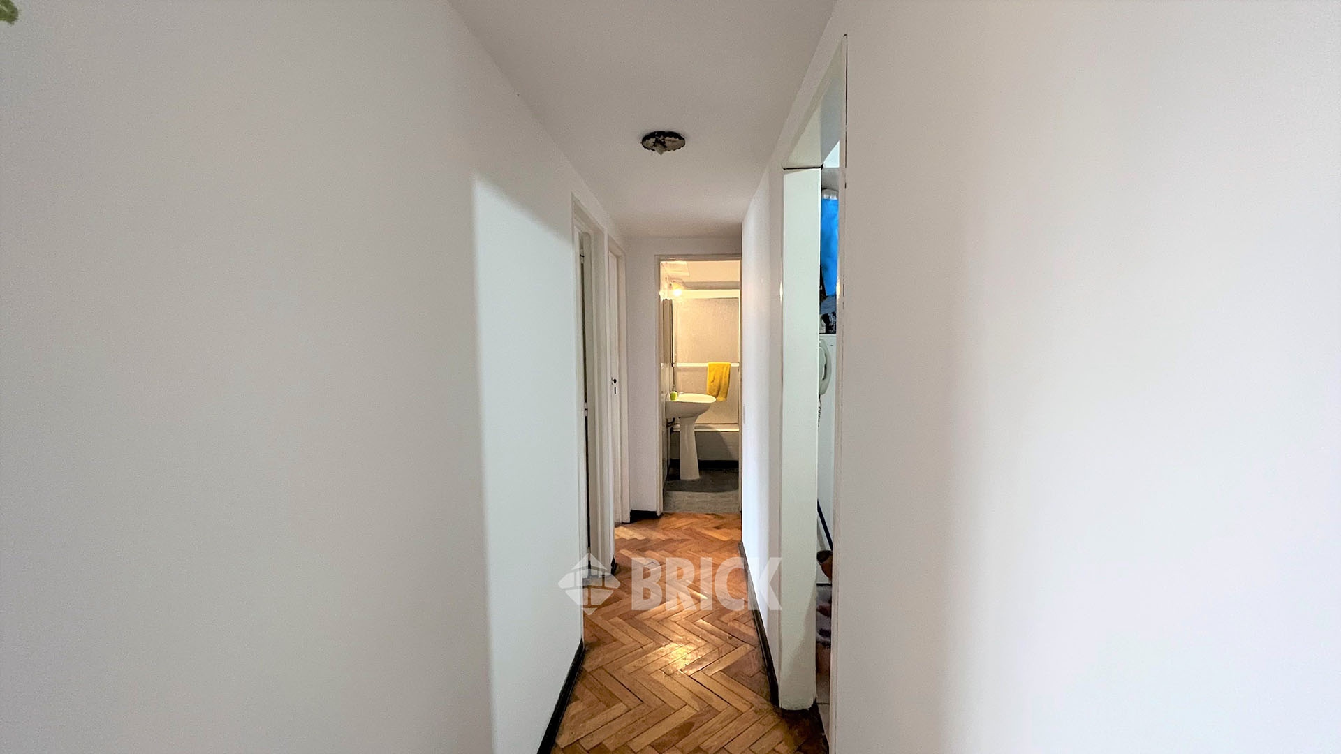 CORONEL DIAZ, AV. al 2300 Piso 8 6