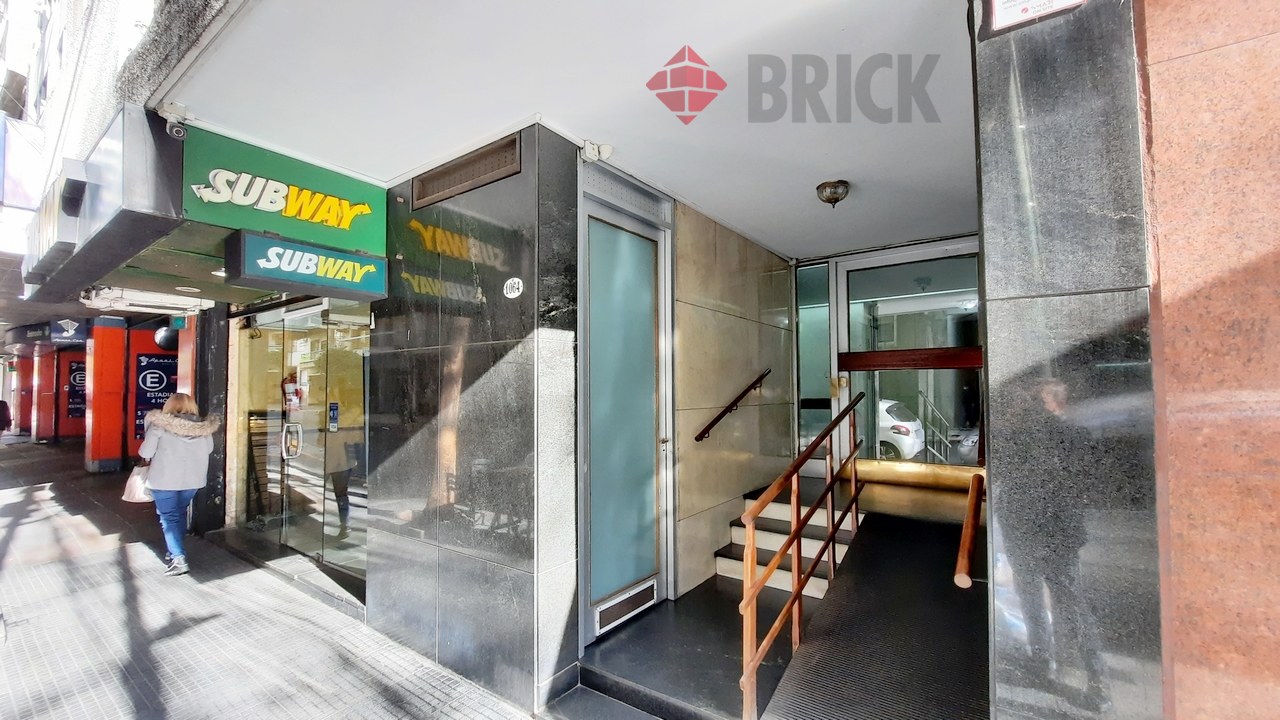 AZCUENAGA al 1000 Piso 2 23