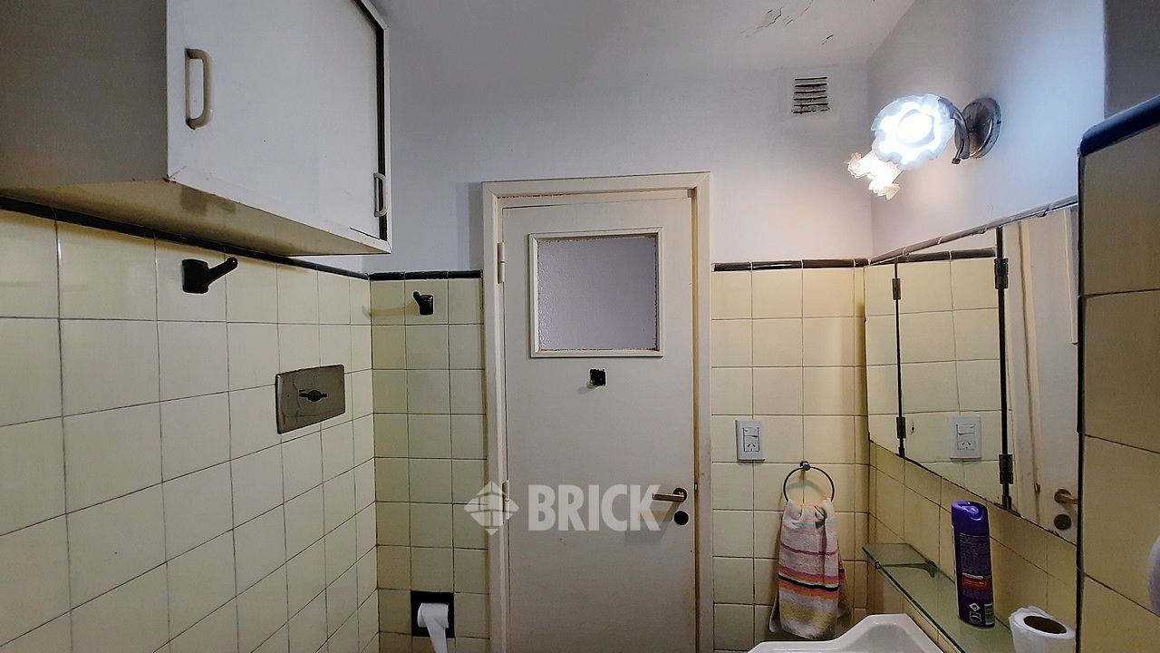 SOLIS al 600 Piso 4 21