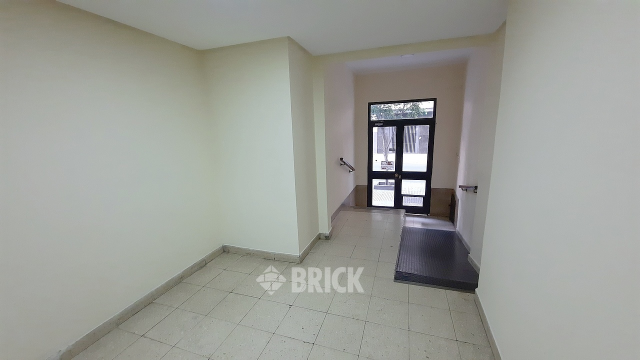 SOLIS al 600 Piso 4 24