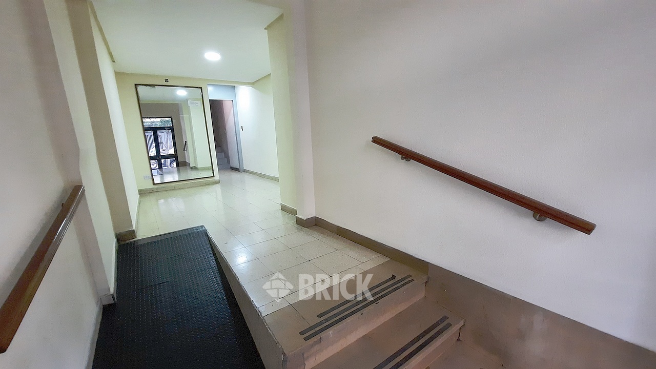 SOLIS al 600 Piso 4 26