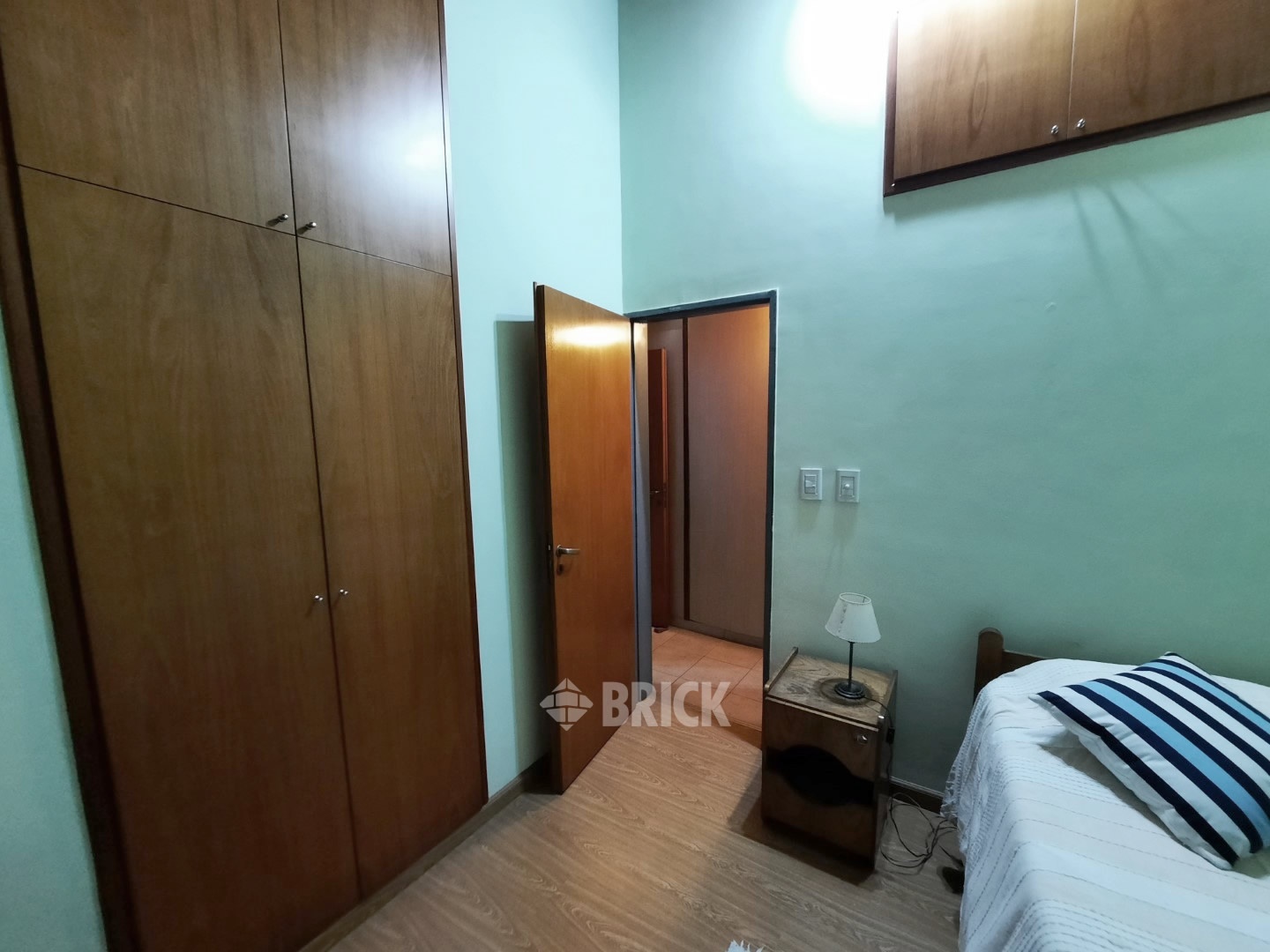 PERON, EVA, AV. al 2700 20