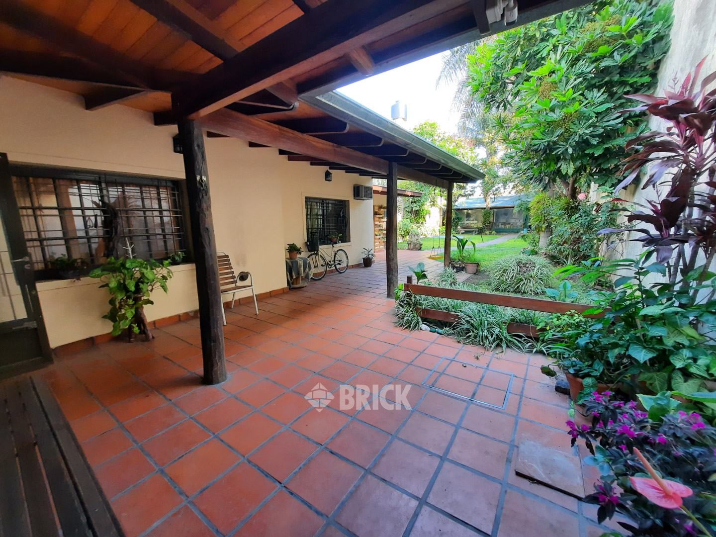 PERON, EVA, AV. al 2700 21