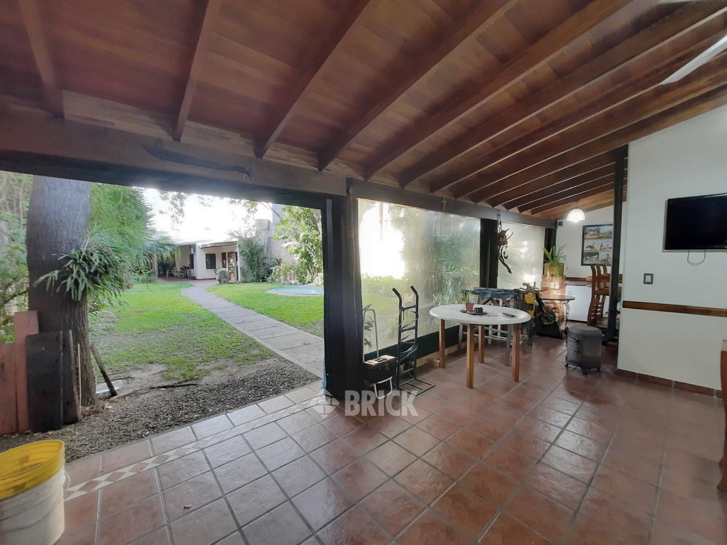 PERON, EVA, AV. al 2700 30