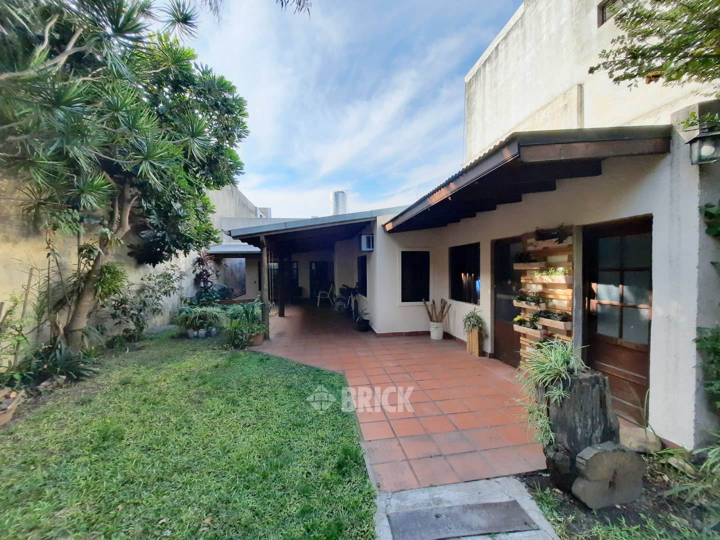 PERON, EVA, AV. al 2700 33