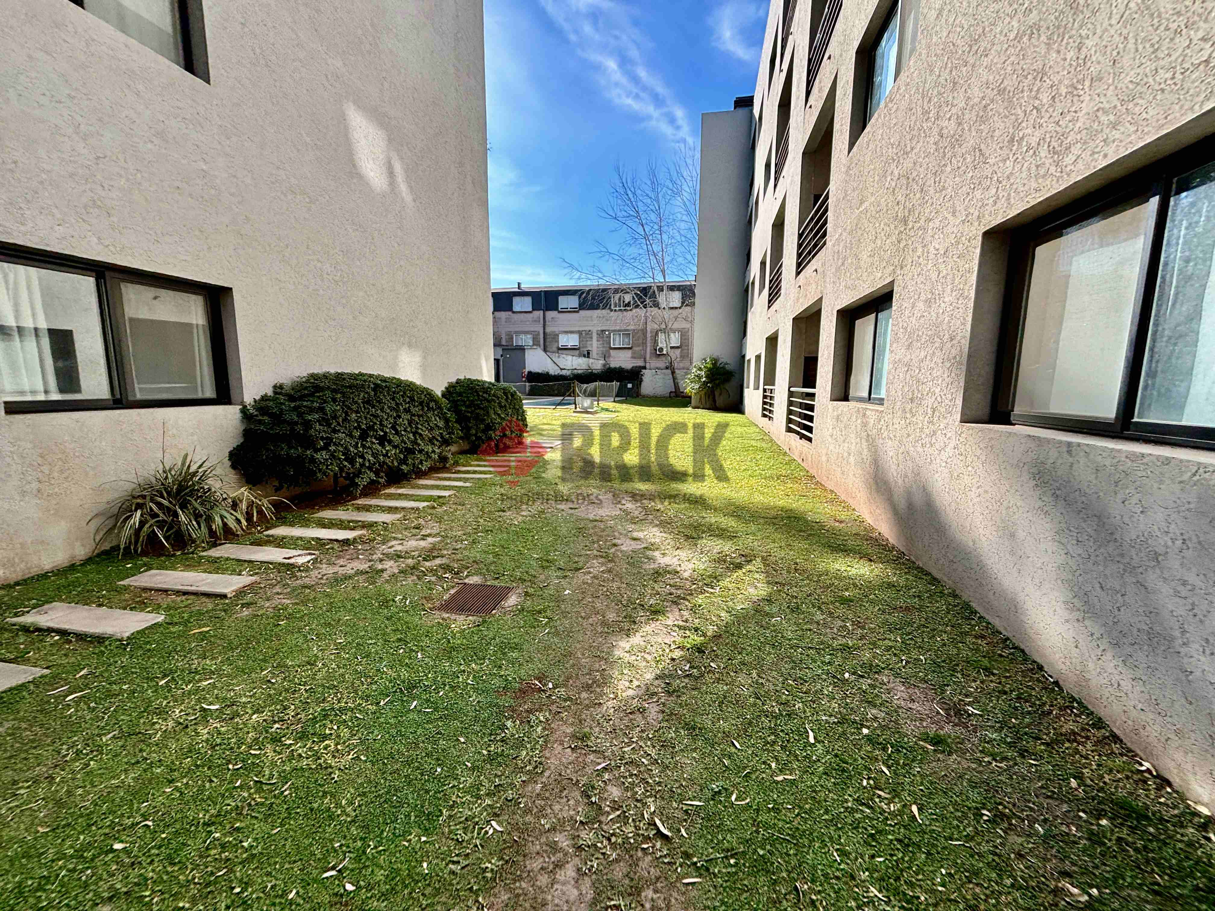 CARLOS CALVO al 600 Piso 1 11