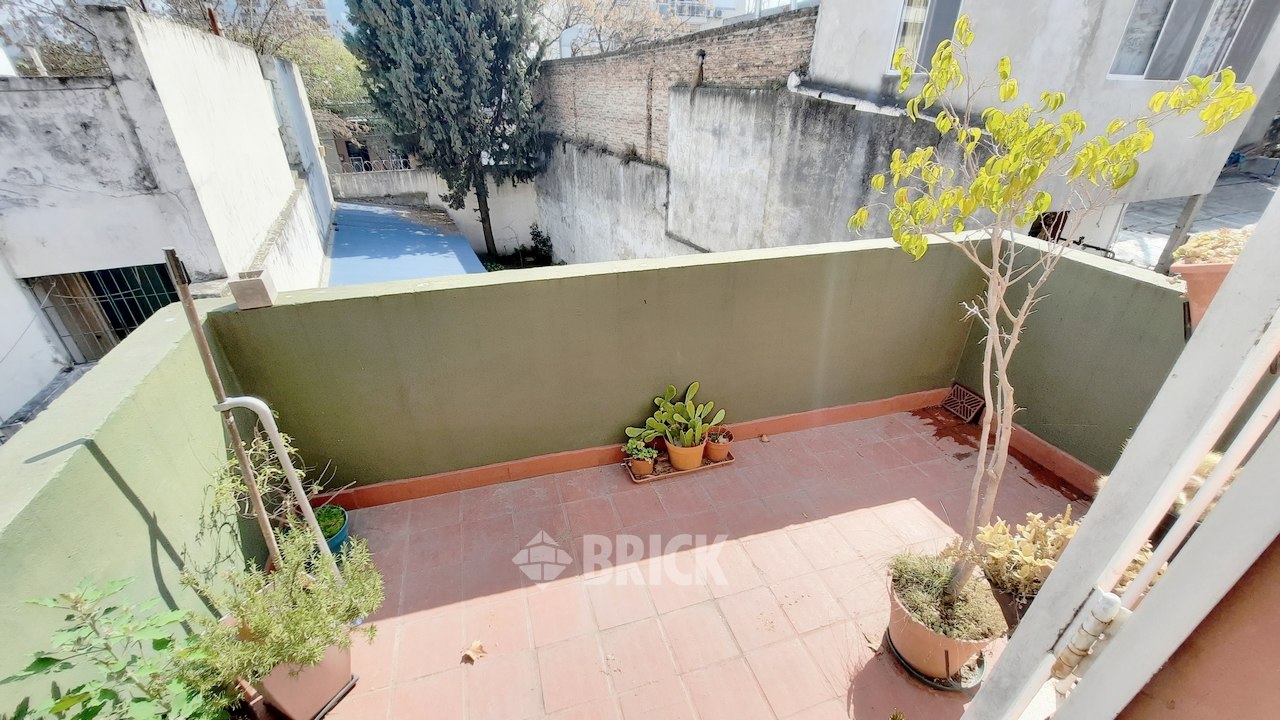 VELASCO, JUAN RAMIREZ DE al 1100 Piso 1 17