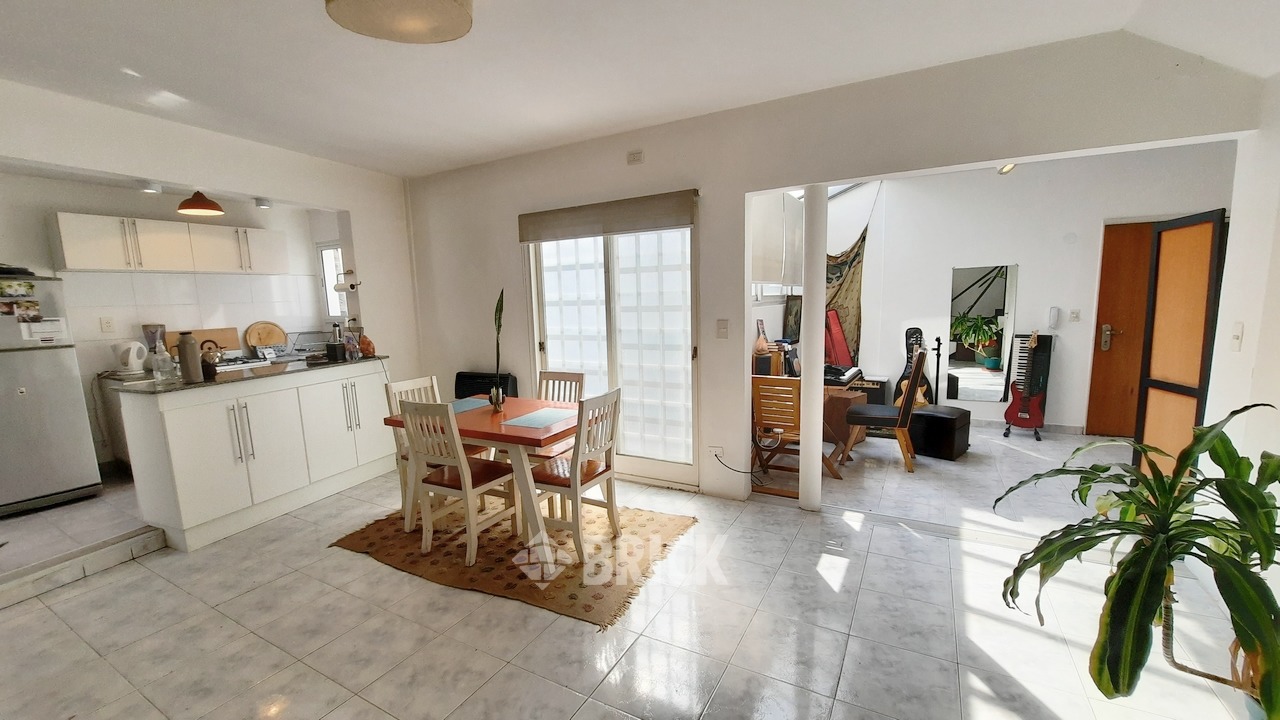 VELASCO, JUAN RAMIREZ DE al 1100 Piso 1 3