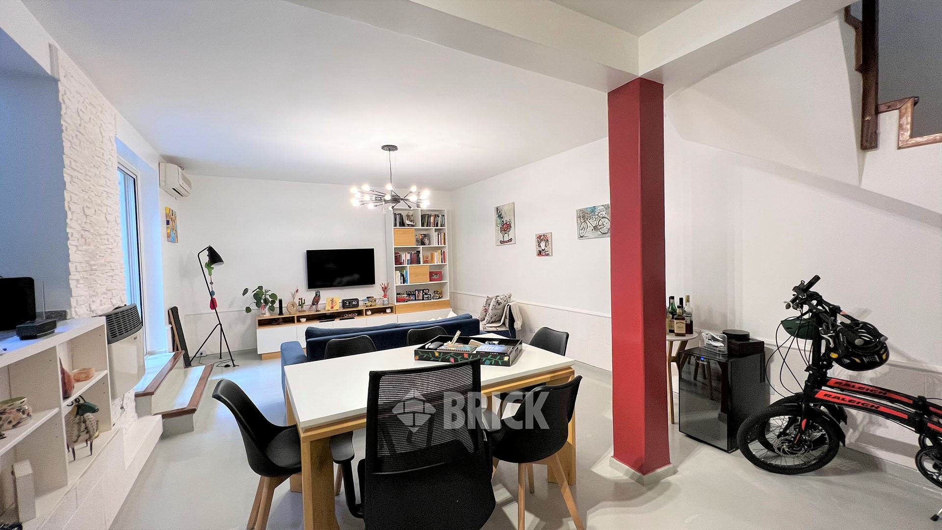 JUNCAL al 2700 Piso PB 1