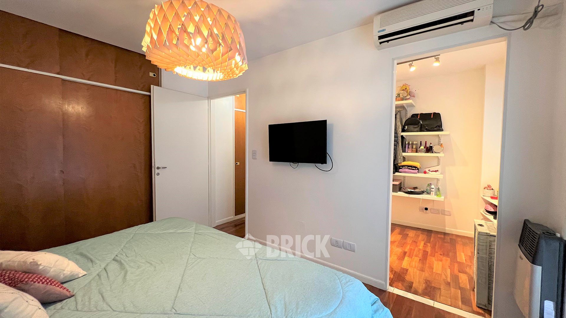 JUNCAL al 2700 Piso PB 27