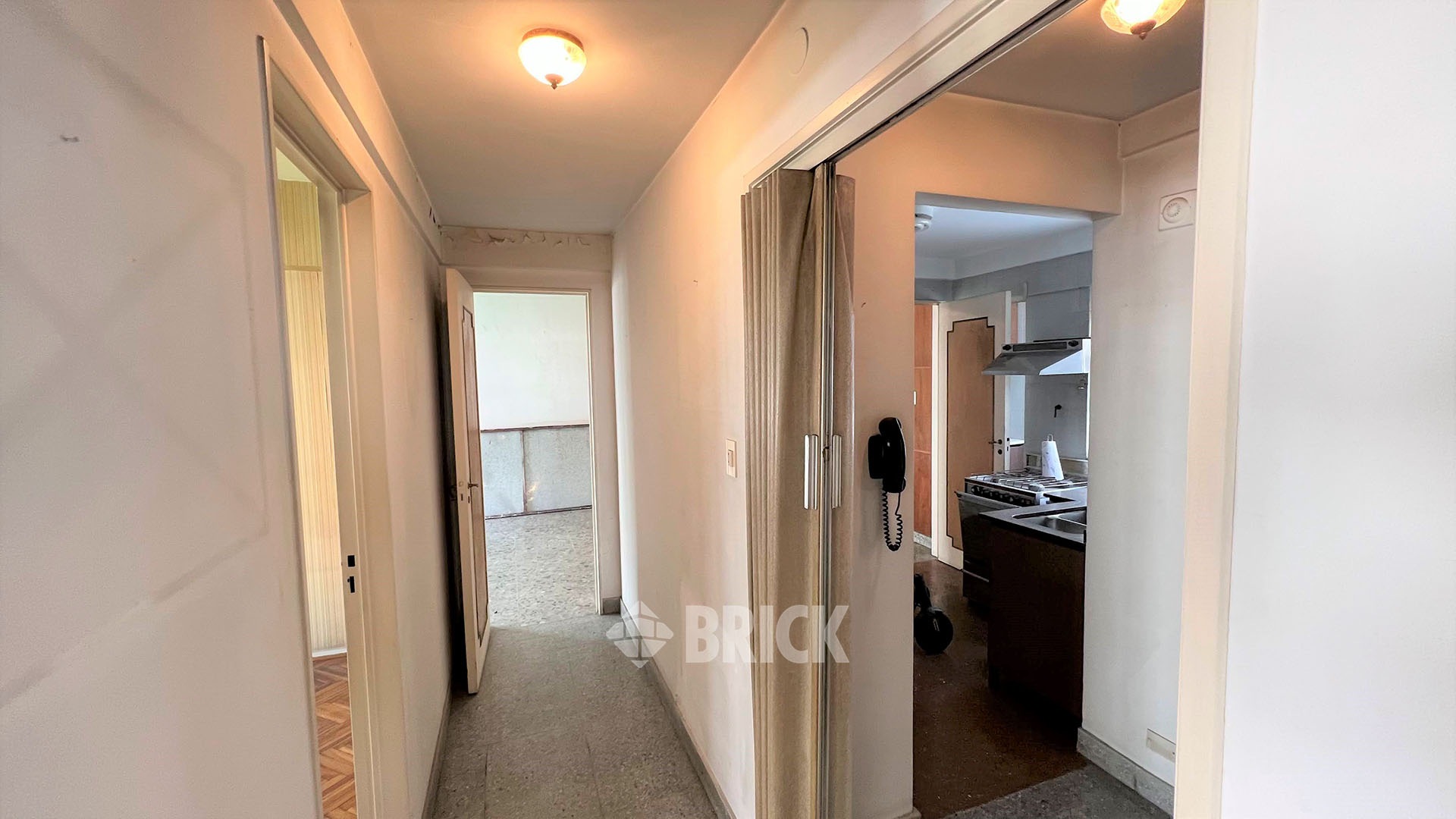 GUAYAQUIL al 300 Piso 6 14