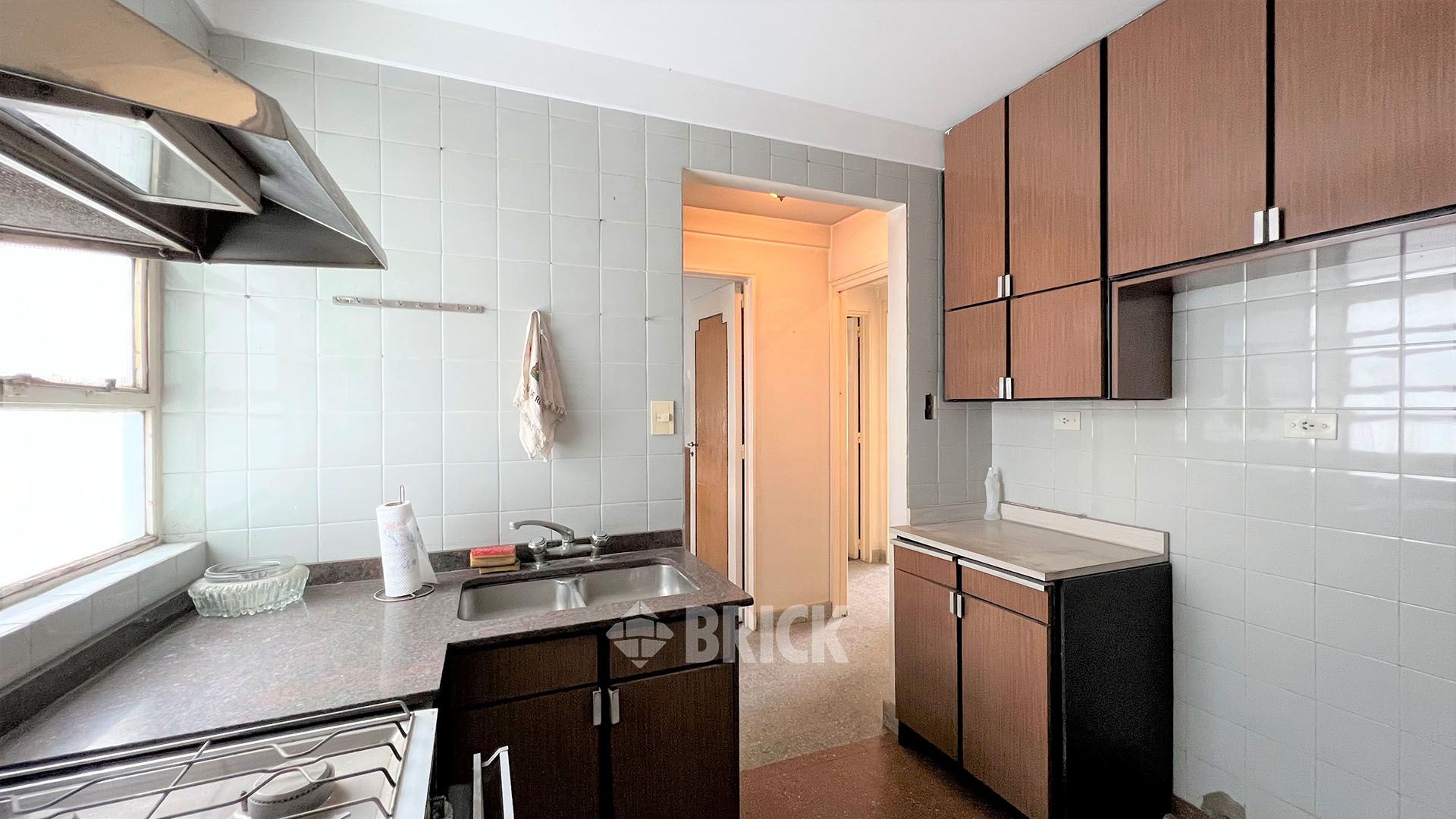 GUAYAQUIL al 300 Piso 6 21