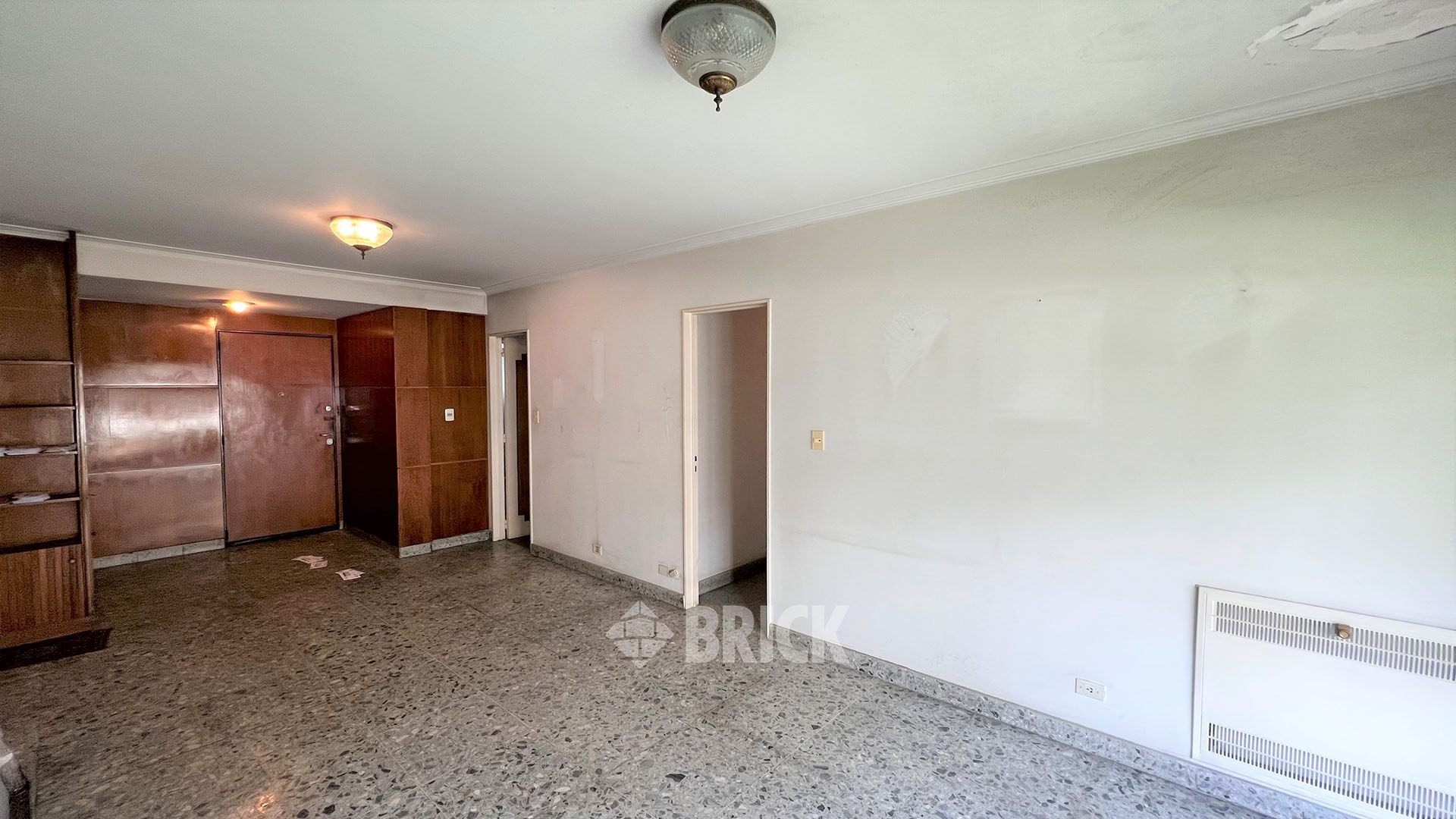 GUAYAQUIL al 300 Piso 6 4