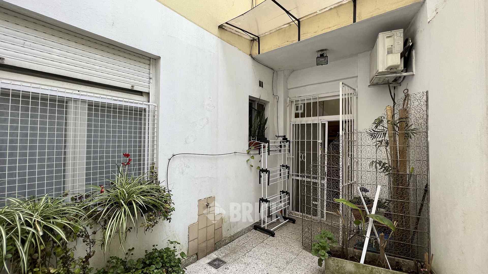 ESPINOSA al 1700 Piso PB 18