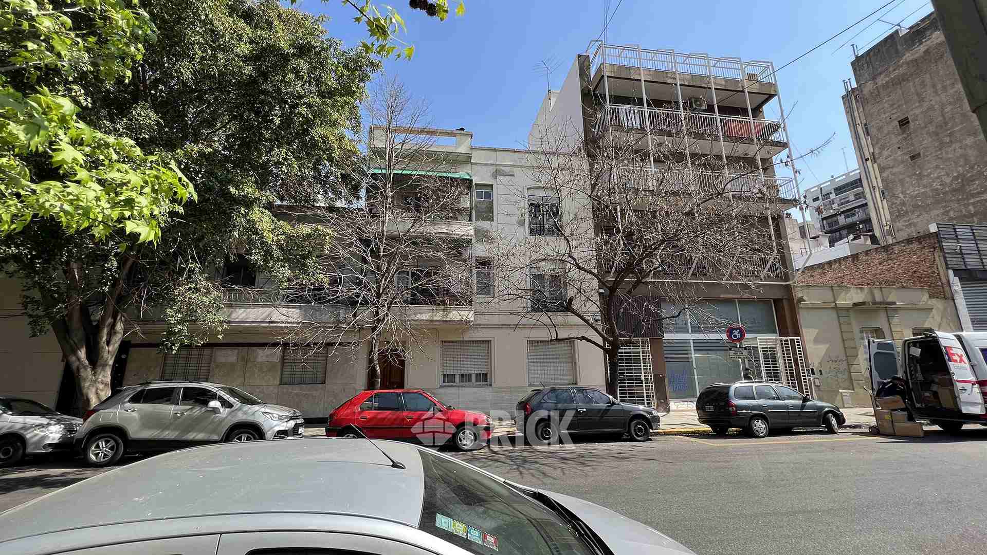 ESPINOSA al 1700 Piso PB 19
