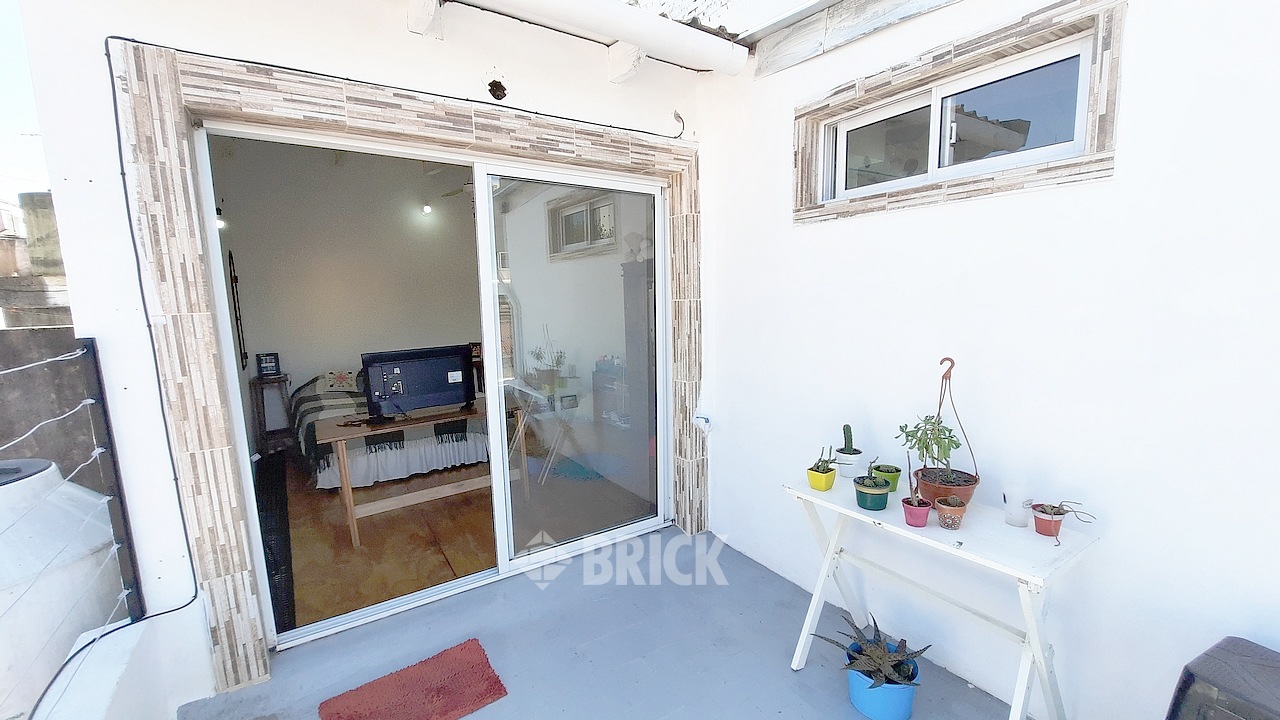 RODRIGUEZ, MANUEL al 1500 Piso 1 18