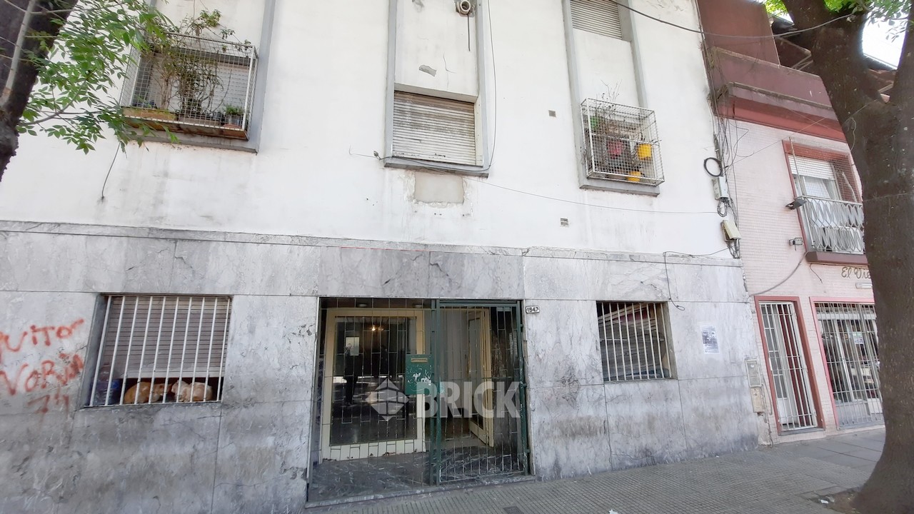 SANTIAGO DEL ESTERO al 1500 Piso 1 16