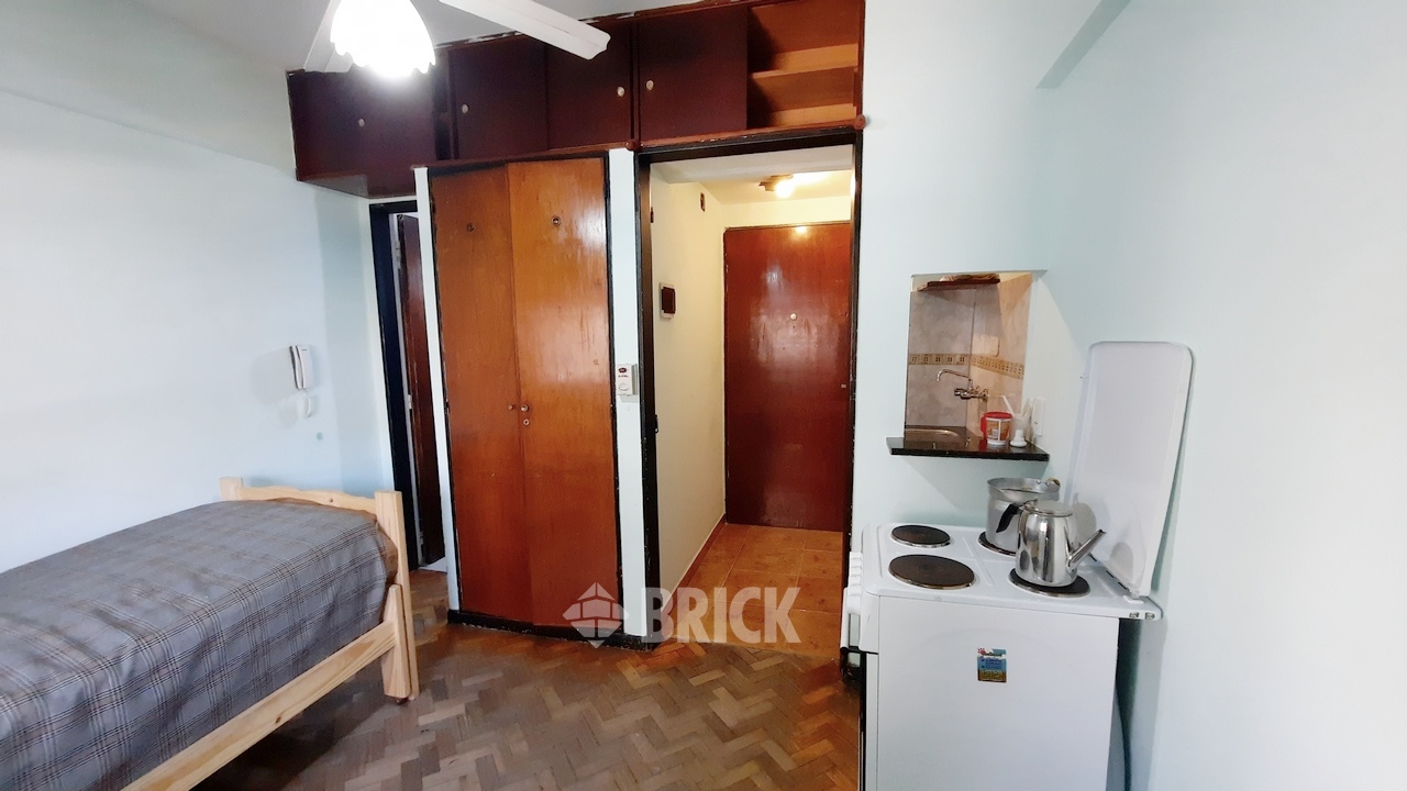 SANTIAGO DEL ESTERO al 1500 Piso 1 5