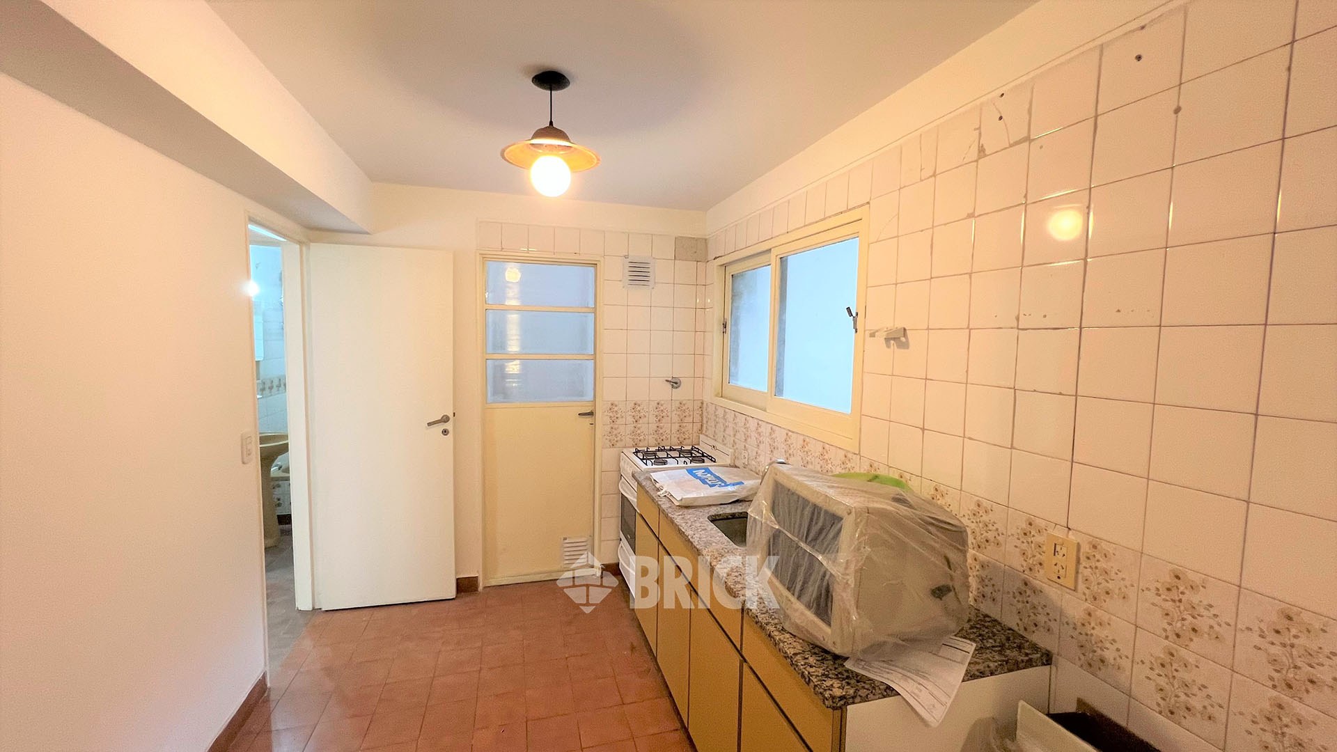 CRAMER, AV. al 2400 Piso 1 11