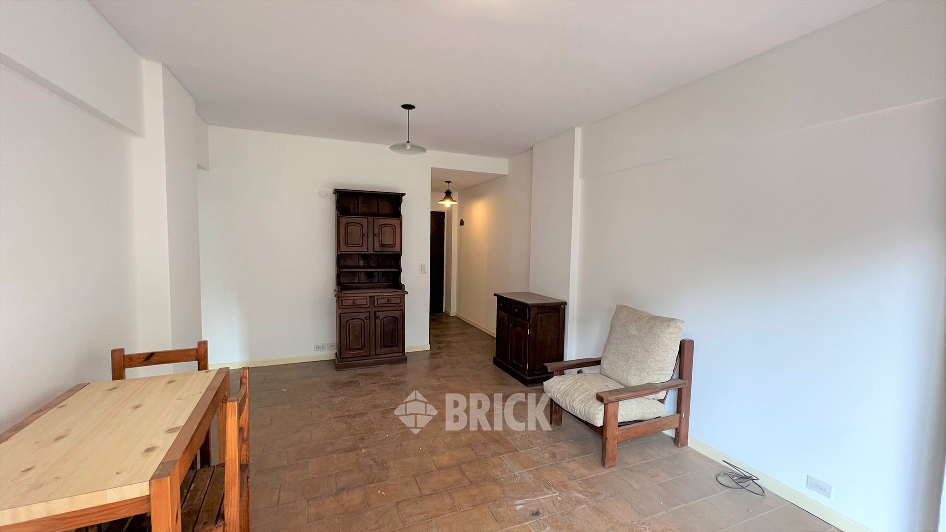 CRAMER, AV. al 2400 Piso 1 2