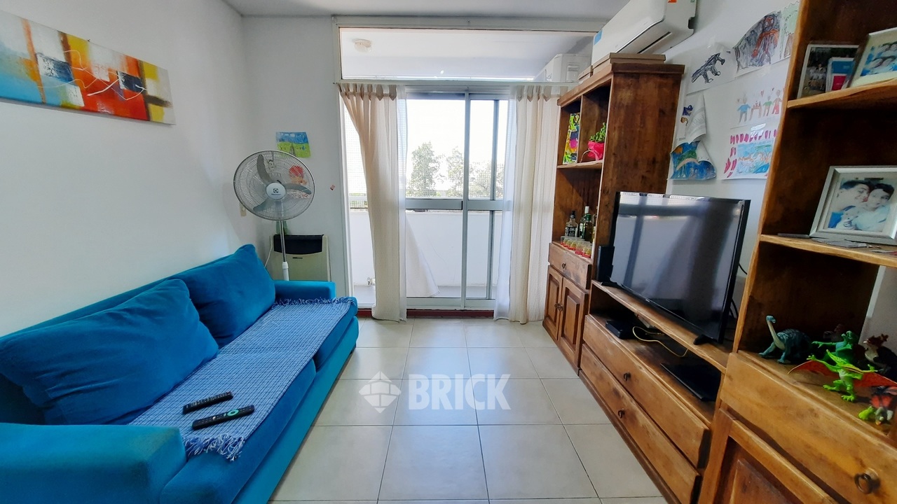 RUCCI, JOSE IGNACIO al 200 Piso 1 2