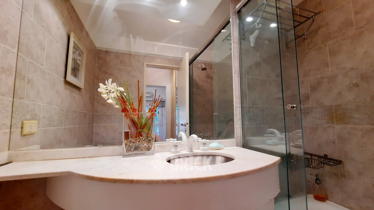 PICO al 1600 Piso 3 16