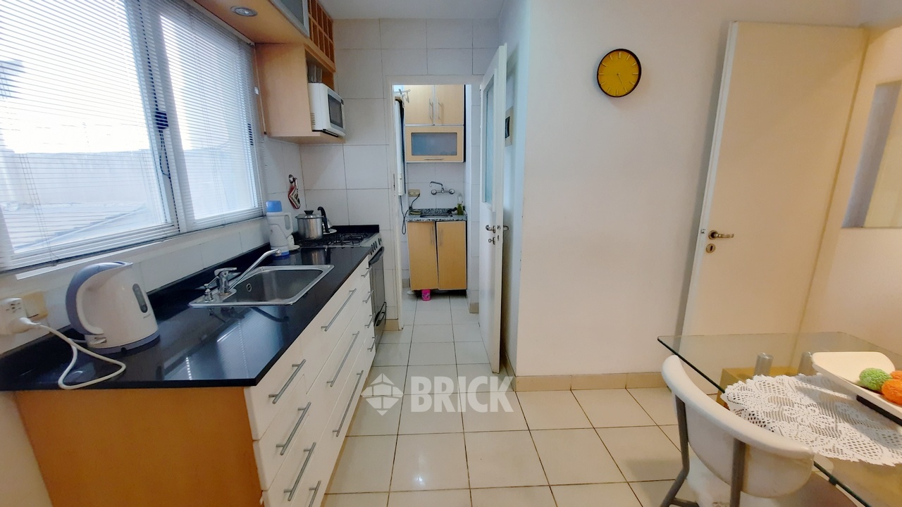 PICO al 1600 Piso 3 23