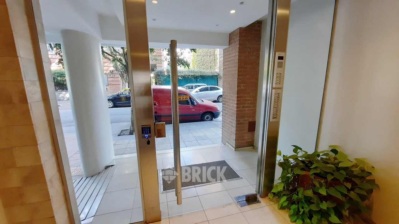 PICO al 1600 Piso 3 37