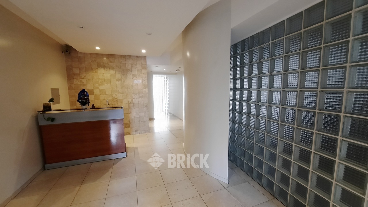 PICO al 1600 Piso 3 38