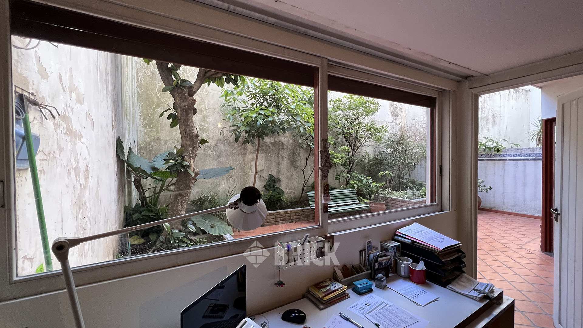 ECUADOR al 1500 Piso PB 15