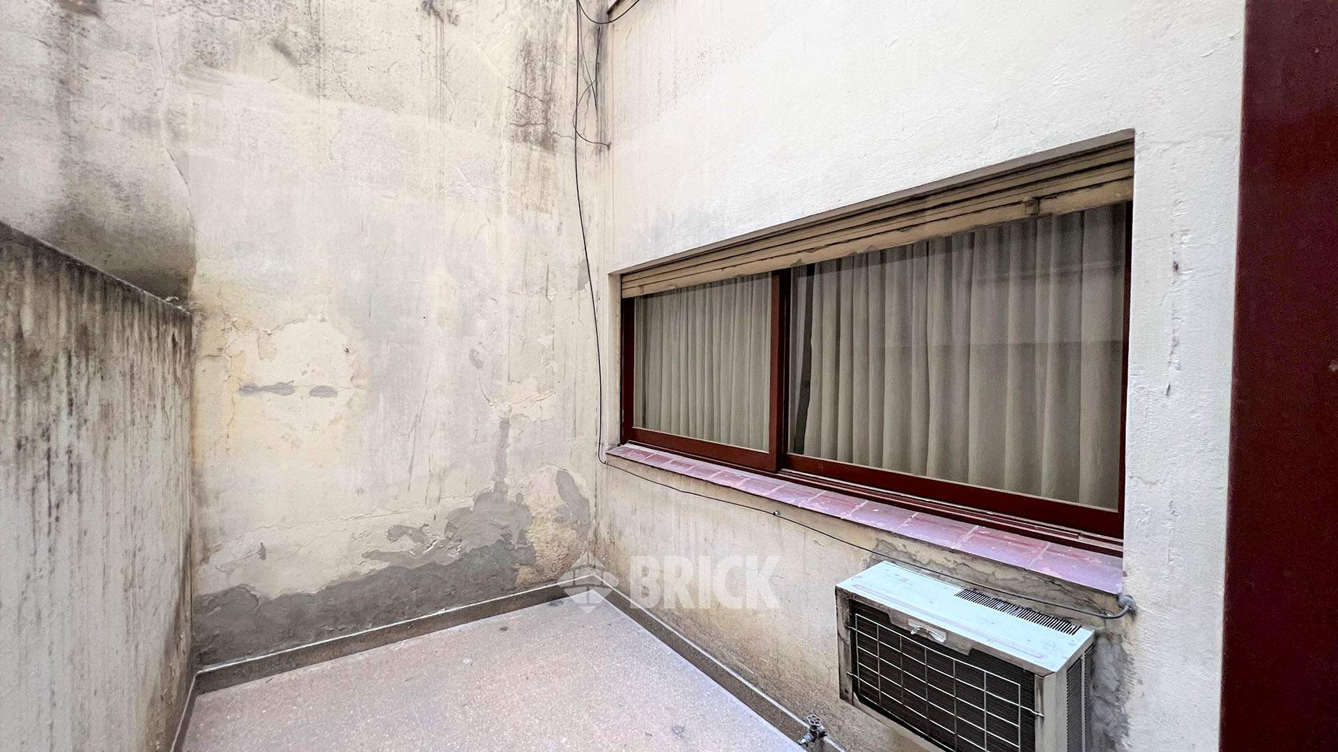 ECUADOR al 1500 Piso PB 24