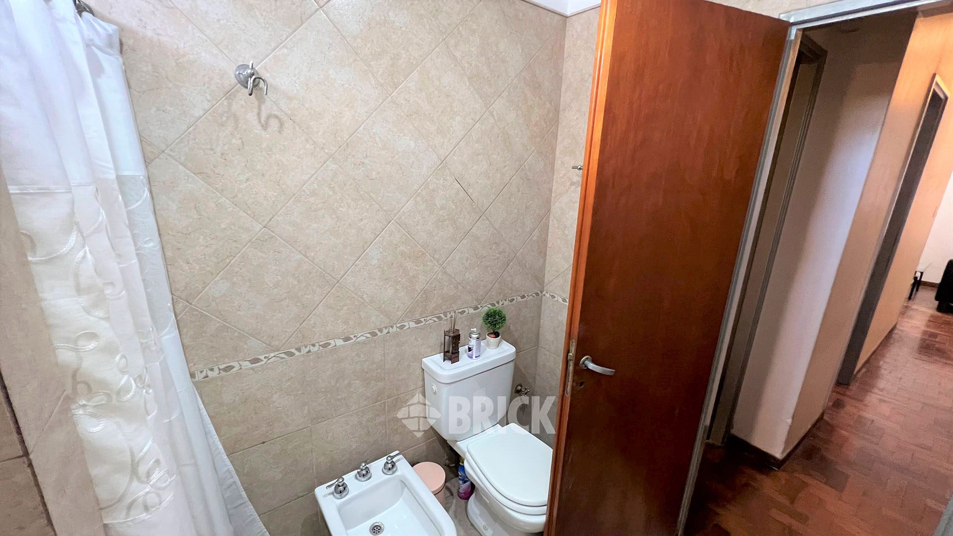 FREIRE, RAMON al 900 Piso 1 15
